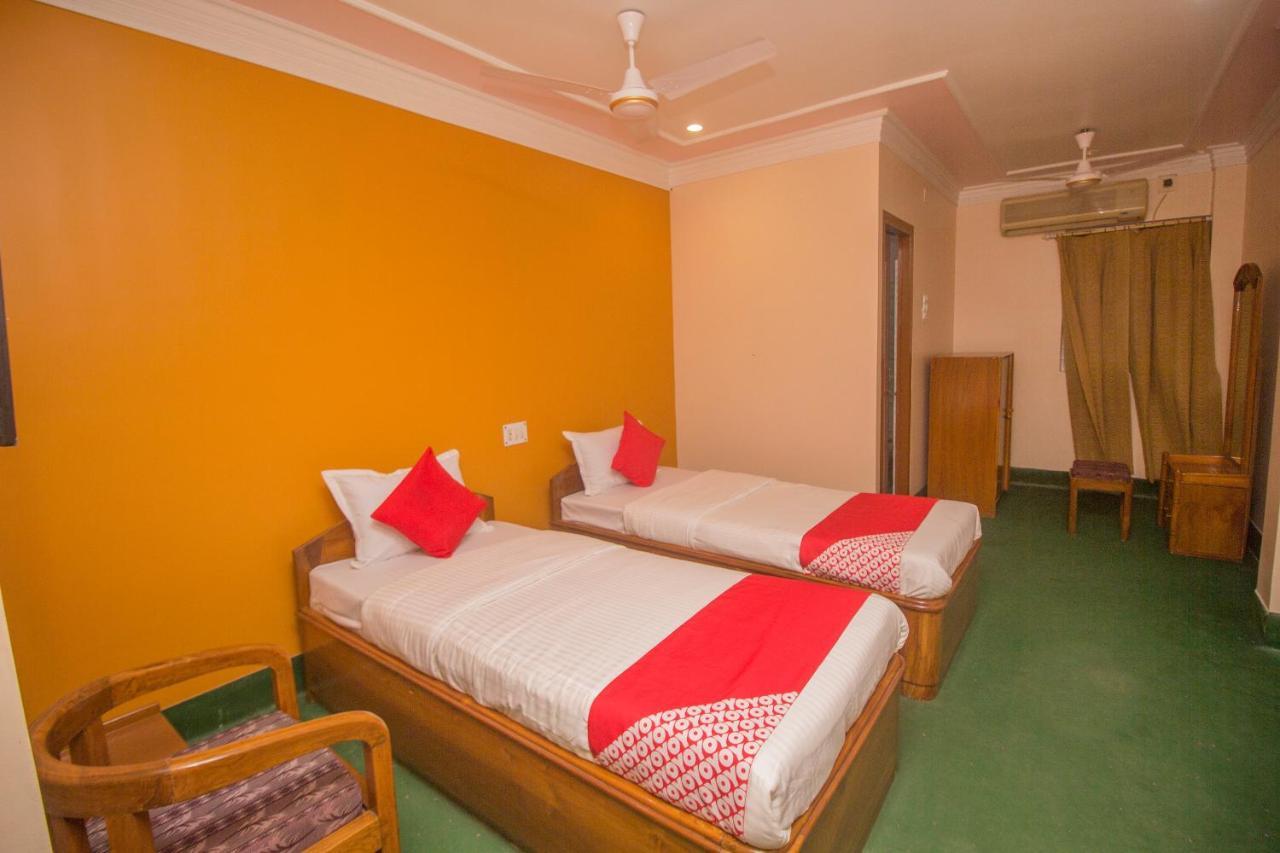Oyo 48133 Hotel Payel Māldah Exterior foto